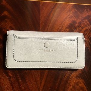 NWT Marc Jacobs light grey soft leather wallet